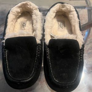 🌹FINAL PRICE UGG Australia EUC 💯% Suede Leather Size 7 Black Rubber Soles!